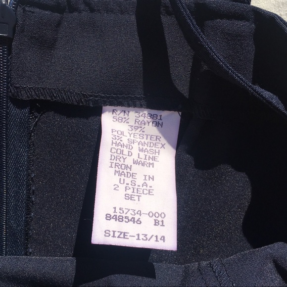 SALE 3 for $15 Navy Dress with pockets - Picture 3 of 3